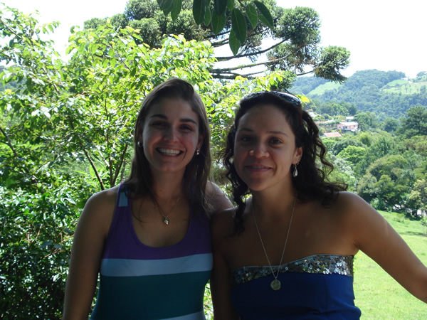 Estela e Carol Estela e Carol